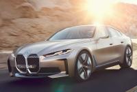 Электрический седан BMW i4 окажется быстрее купе М4