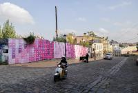 У Києві та Харкові з’явилися кольорові street art інсталяції, які наочно показують важливість кожного голосу