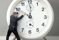 Жить по киевскому времени и не переводить часы: Стефанчук зарегистрировал законопроект