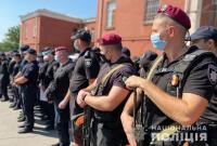 В Умань для поддержания порядка прибыли 560 полицейских со всей Украины