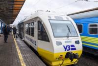 В прошлом году в Украине более 16 млн пассажиров ездили в поездах дальнего следования