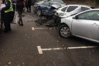 В Киевской области пьяная женщина "помяла" 5 авто В Киевской области пьяная женщина "помяла" 5 авто