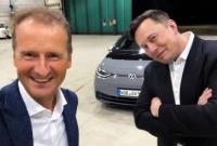 Илон Маск испытал электрокар Volkswagen ID.3 Илон Маск испытал электрокар Volkswagen ID.3